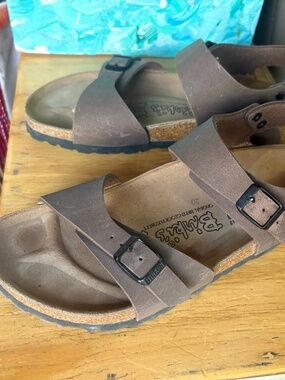 Birki’s by Birkenstock Leather Sandals Shoes NEW Women’s 7
